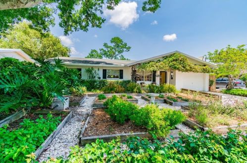 4831 Bay Villa Ave, Tampa, FL 33611-1009