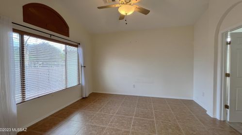 5756 Cortaro Crossing Dr, Tucson AZ  85742-8128 exterior