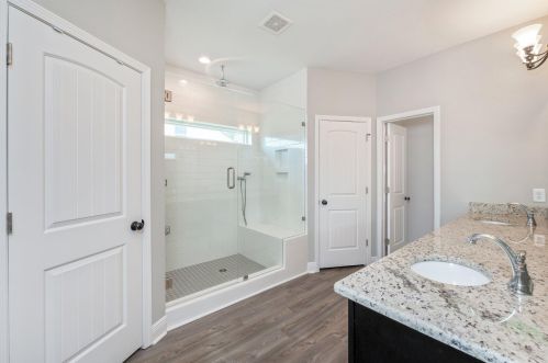 220 Hidden Lk Trl, Defuniak Springs FL 32433-3202 exterior