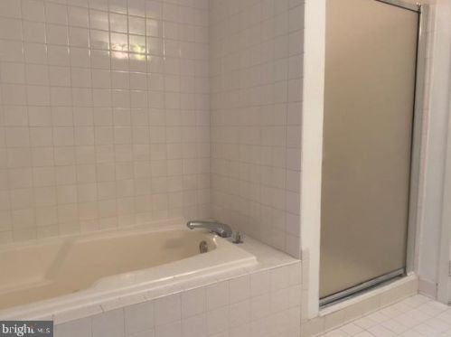 8108 Appalachian Ter, Rockville MD 20854-4050 exterior