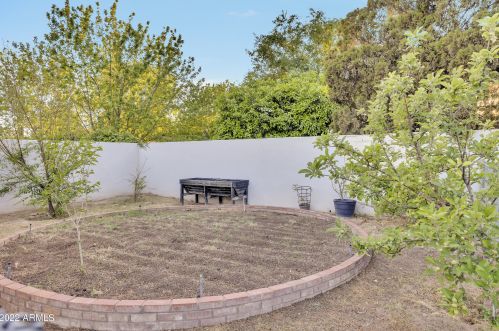 5828 3rd Ave, Phoenix AZ 85086-7201 exterior