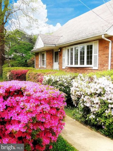 7106 Elizabeth Dr, Mc Lean, VA 22101-2625