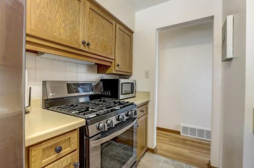 5323 Ohio Ave, Milwaukee WI  53219-4429 exterior