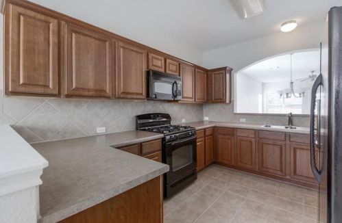 11000 Boundless Vly Dr, Austin TX 78754 exterior