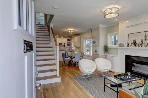 871 Hope St, Providence, RI 02906-3748