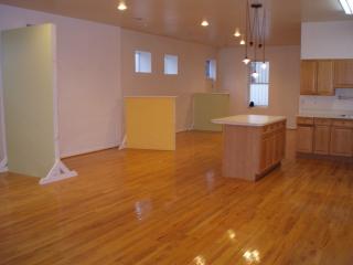 1327 Naylor Ct, Washington DC  20001-4367 exterior