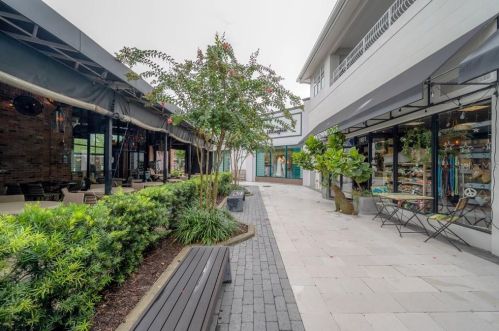 406 Oregon Ave, Tampa FL 33607-2803 exterior