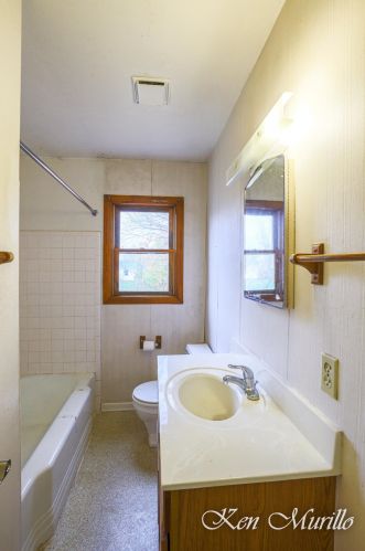 2867 Sharon Ave, Wyoming MI 49519-2519 exterior