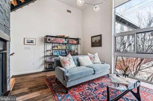 1114 Bodine St, Philadelphia PA  19147-5306 exterior