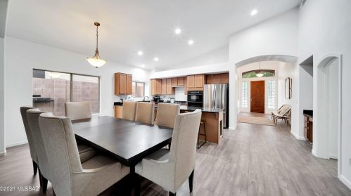 4977 Louis River Way, Tucson AZ  85718-4756 exterior