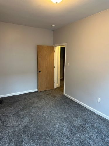 1313 Lowrie St, Pittsburgh PA  15212-4325 exterior