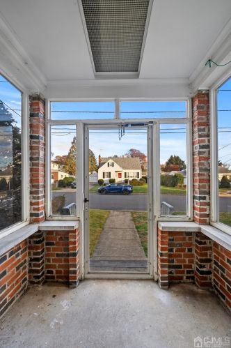 25 Third St, Edison, NJ 08837-2637