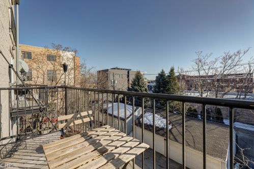 2127 Rice St, Chicago IL  60622-5425 exterior