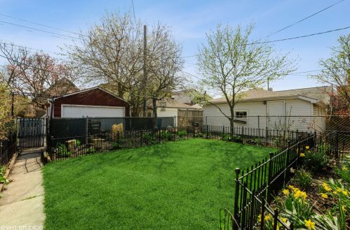 4435 Sacramento, Chicago IL 60655-2005 exterior