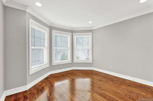 855 Bennaville Ave, Bham MI  48009-3668 exterior