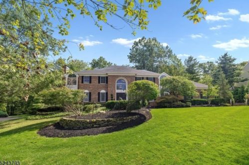 16 Gateshead Dr, Bridgewater, NJ 08807-1403