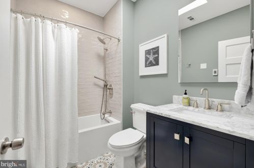 1218 Fairmont St, Washington DC  20009-5322 exterior