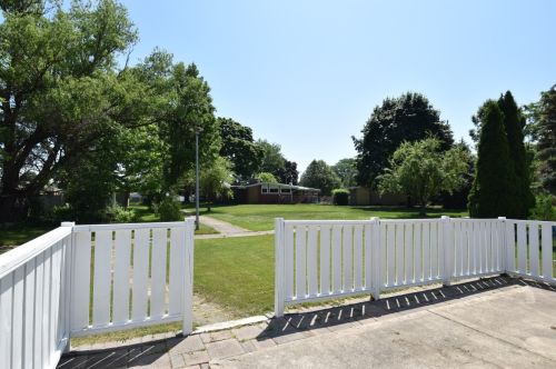 3512 Sunset Dr, Milwaukee WI  53220-1219 exterior