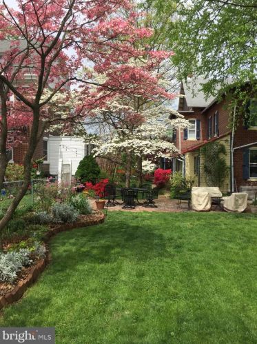 614 Church St, Limerick PA 19468-2123 exterior