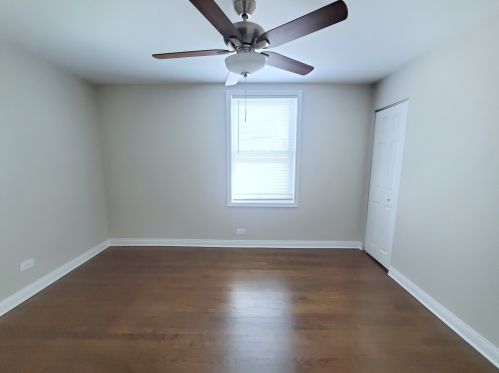 6219 Nagle Ave, Chicago IL 60638-4207 exterior