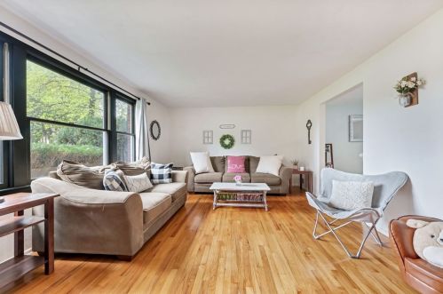 1788 Hassam Rd, Moon Twp PA  15108-3273 exterior