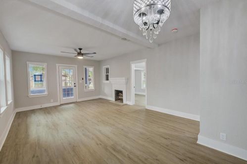 6605 Wellington, Tampa FL 33604-5569 exterior