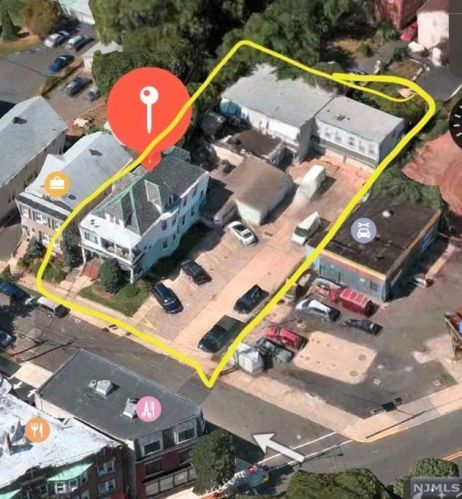 55 Clinton Pl, East Rutherford NJ 07073-1323 exterior