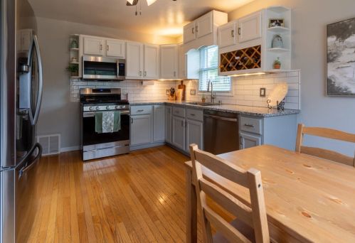 2531 80, Milwaukee WI 53213-1008 exterior