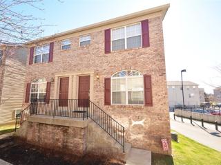 3057 Armory Dr, Indianapolis IN  46208-5084 exterior