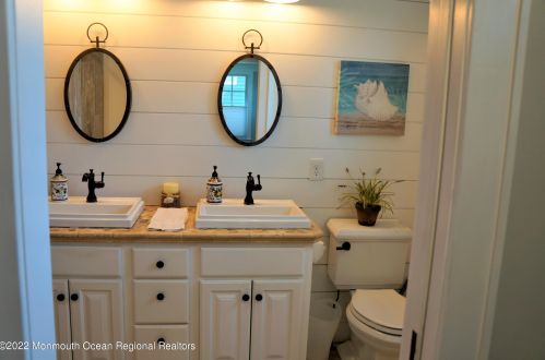 804 Atlantic Ave, Point Pleasant Beach NJ 08742-2914 exterior