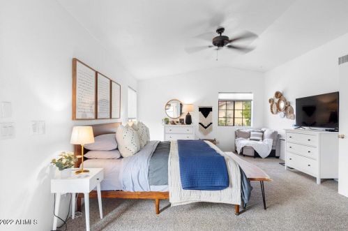 15026 19th Way, Phoenix AZ  85022-3905 exterior