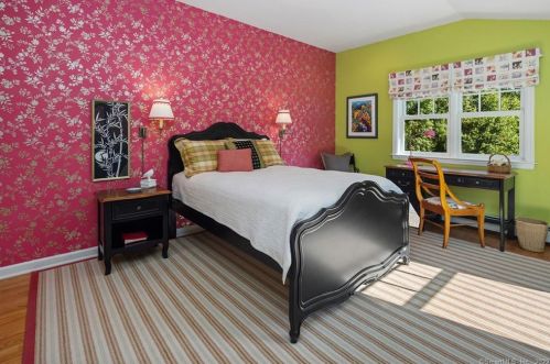 140 Long Lots Rd, Westport CT 06880-3826 exterior