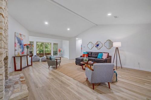 11903 Bobcat Trl, Austin TX exterior