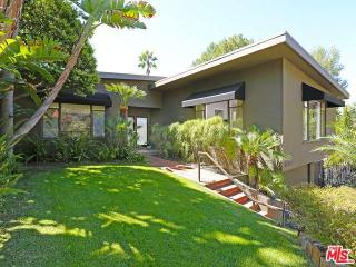 5750 Briarcliff Rd, Los Angeles, CA 90068-3633