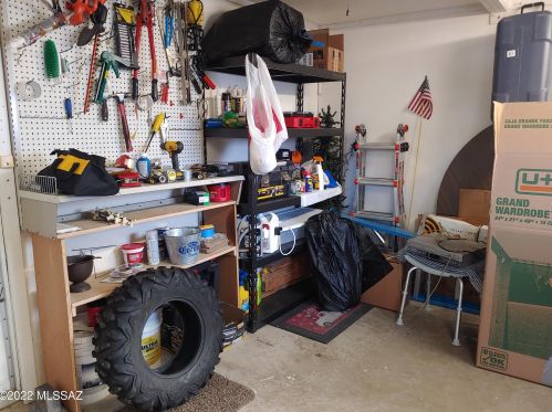 225 Mora Dr, Green Valley AZ 85614-4318 exterior