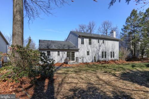 850 Zermatt Dr, Hummelstown PA  17036-9706 exterior