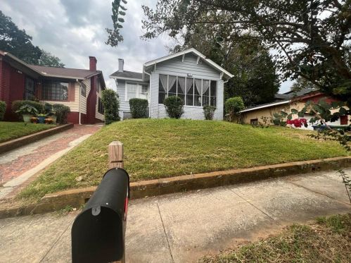 1342 Greenwich St, Atlanta, GA 30310-1211