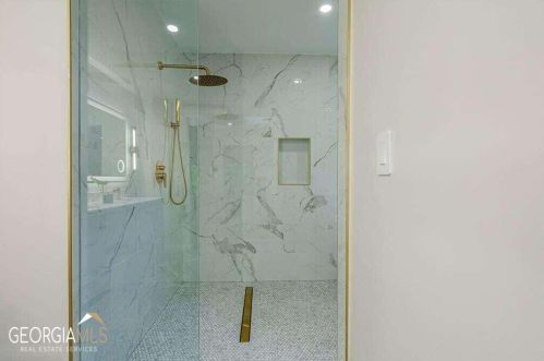 620 Colebrook Ct, Atlanta GA  30327-4710 exterior