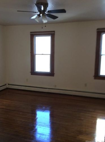 68 Derby St, New Britain CT  06053-3116 exterior