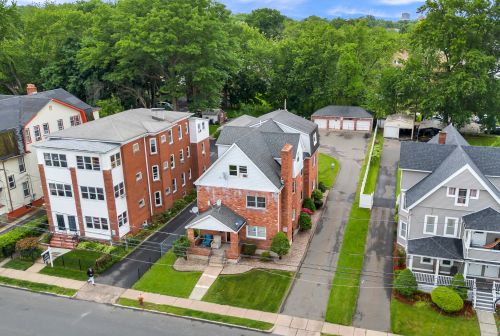 172 Adelaide St, Hartford CT 06114-1806 exterior