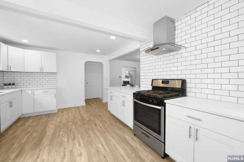 115 Oakdene Ave, Teaneck NJ  07666-4169 exterior