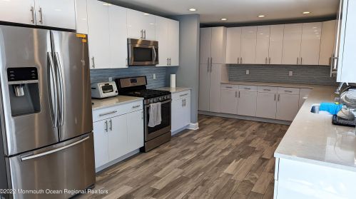 1 Darien Dr, West Long Branch NJ  07764-1216 exterior