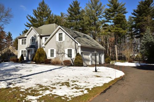 35 Crystal Ridge Dr, Ellington, CT 06029-3050