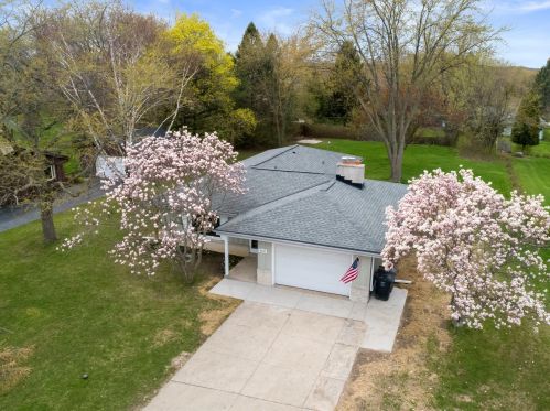 4125 101st St, Milwaukee, WI 53228-2003