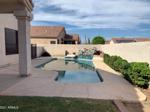 20039 21st St, Phoenix, AZ 85024-1212