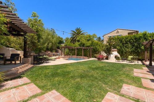 10723 Plumas Way, Tustin CA  92782-4305 exterior