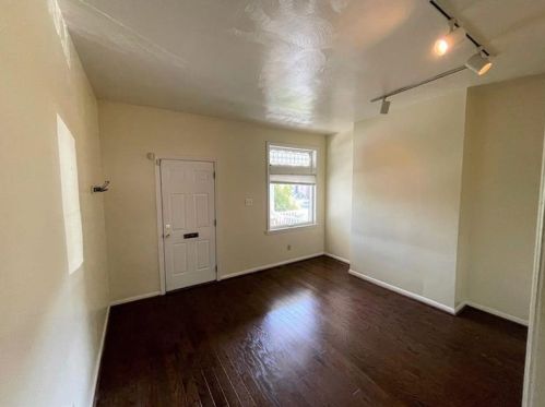 604 End Ave, Pittsburgh PA  15221-3424 exterior