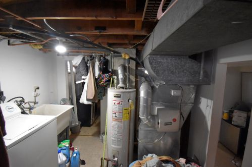 2420 20 Ave, Broadview IL 60155-3916 exterior