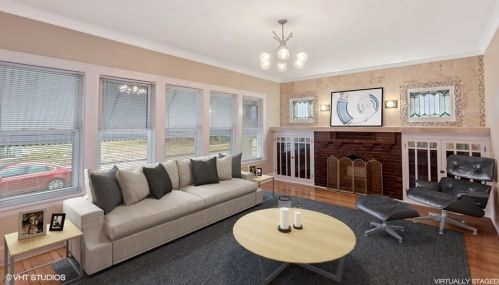 7949 Manistee Ave, Chicago, IL 60617-1327