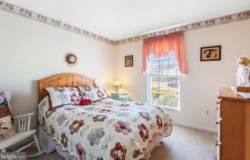 35 Wheaton Dr, Littlestown PA 17340-1354 exterior